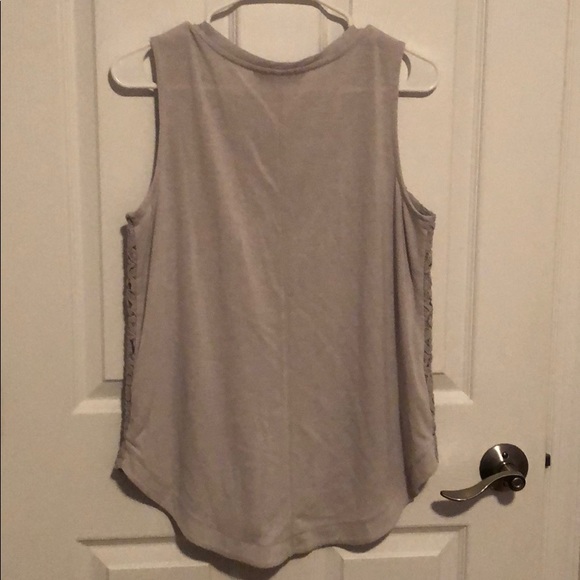 LOFT high low sleeveless blouse - Picture 3 of 3